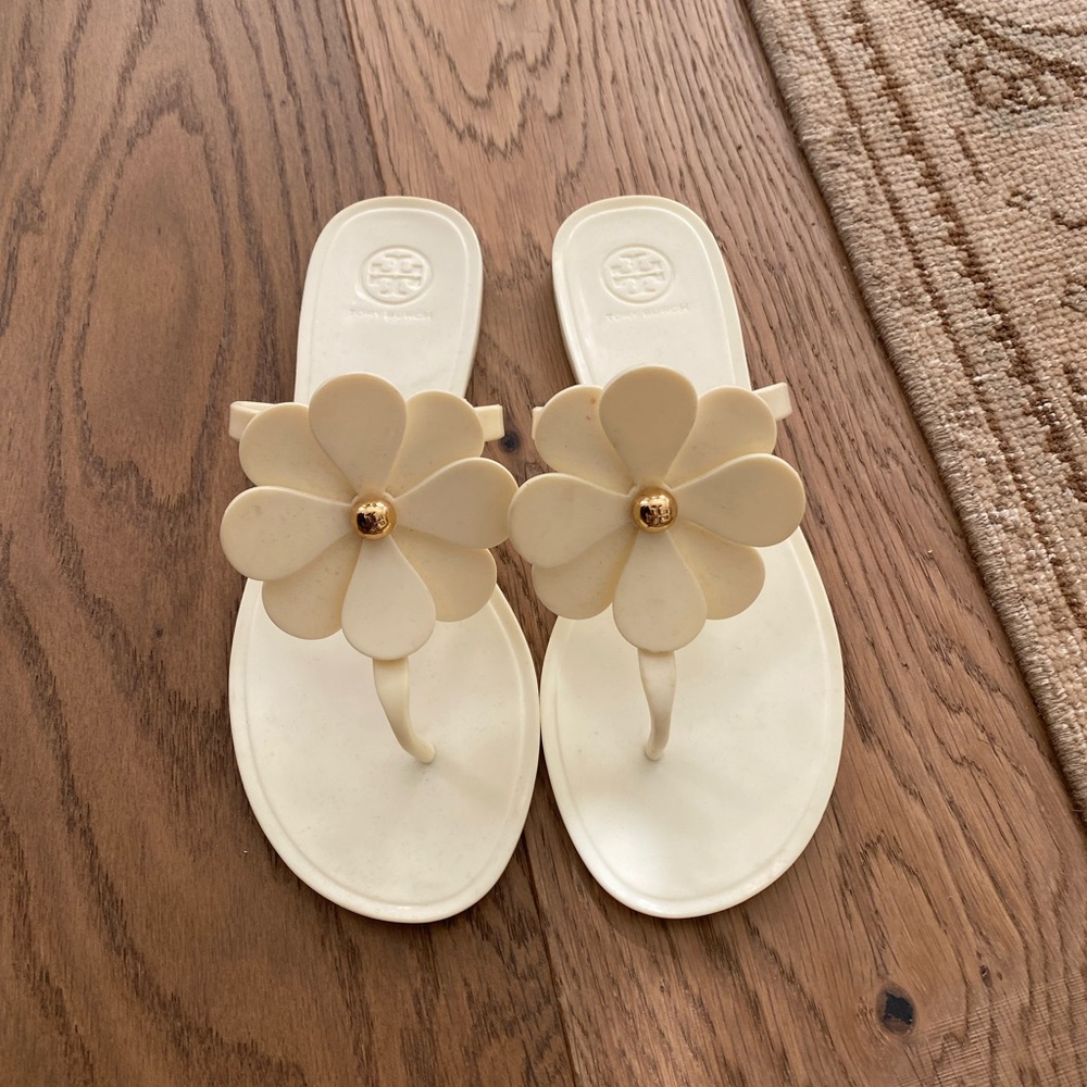 Tory Burch Jelly Sandals in Cream